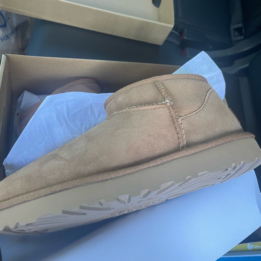 Ugg ultra minis in chestnut